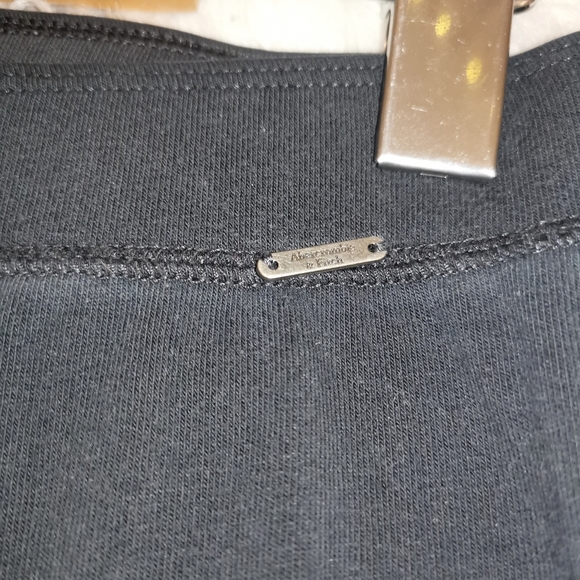 Abercrombie & Fitch black leggings - Picture 4 of 8